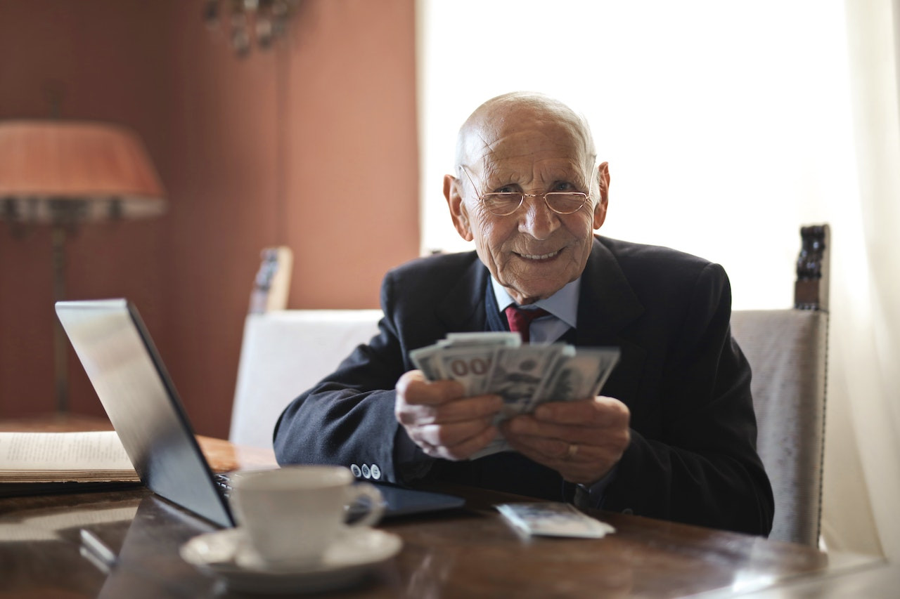 What Effect Does Working During Early Retirement Have on Benefits?